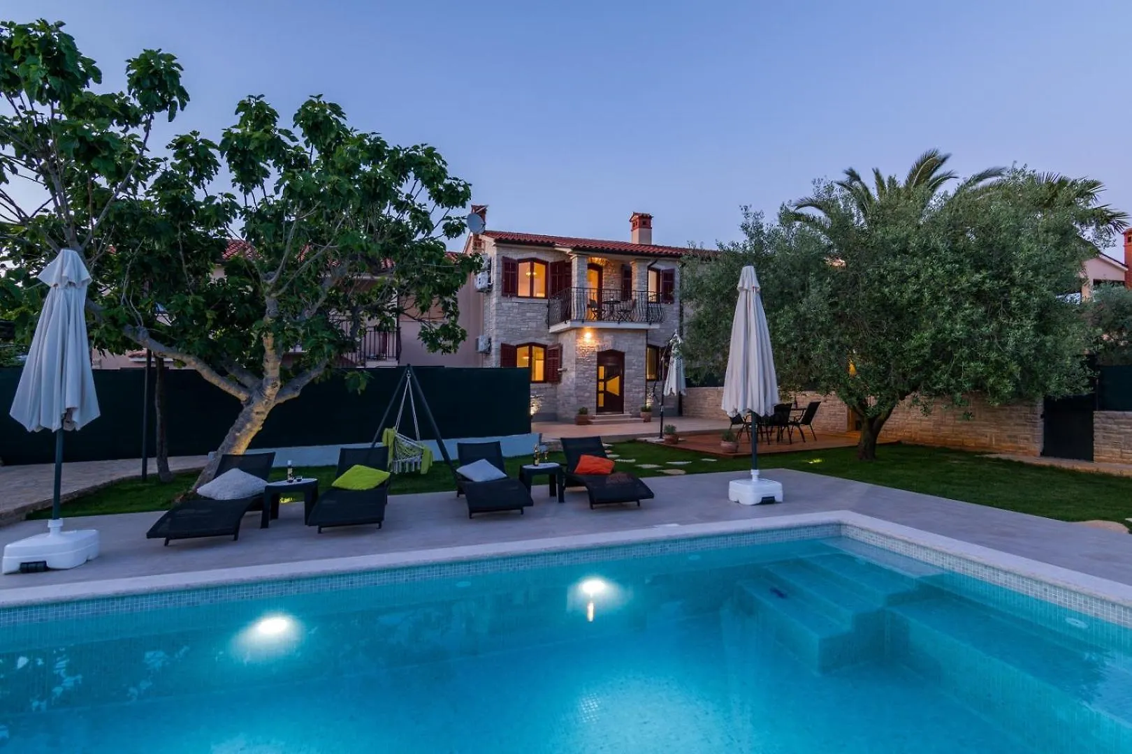 Villa Pietra For 6 People Near Fazana With Sea View - Children Playground & Pet Friendly Galizana 0*,