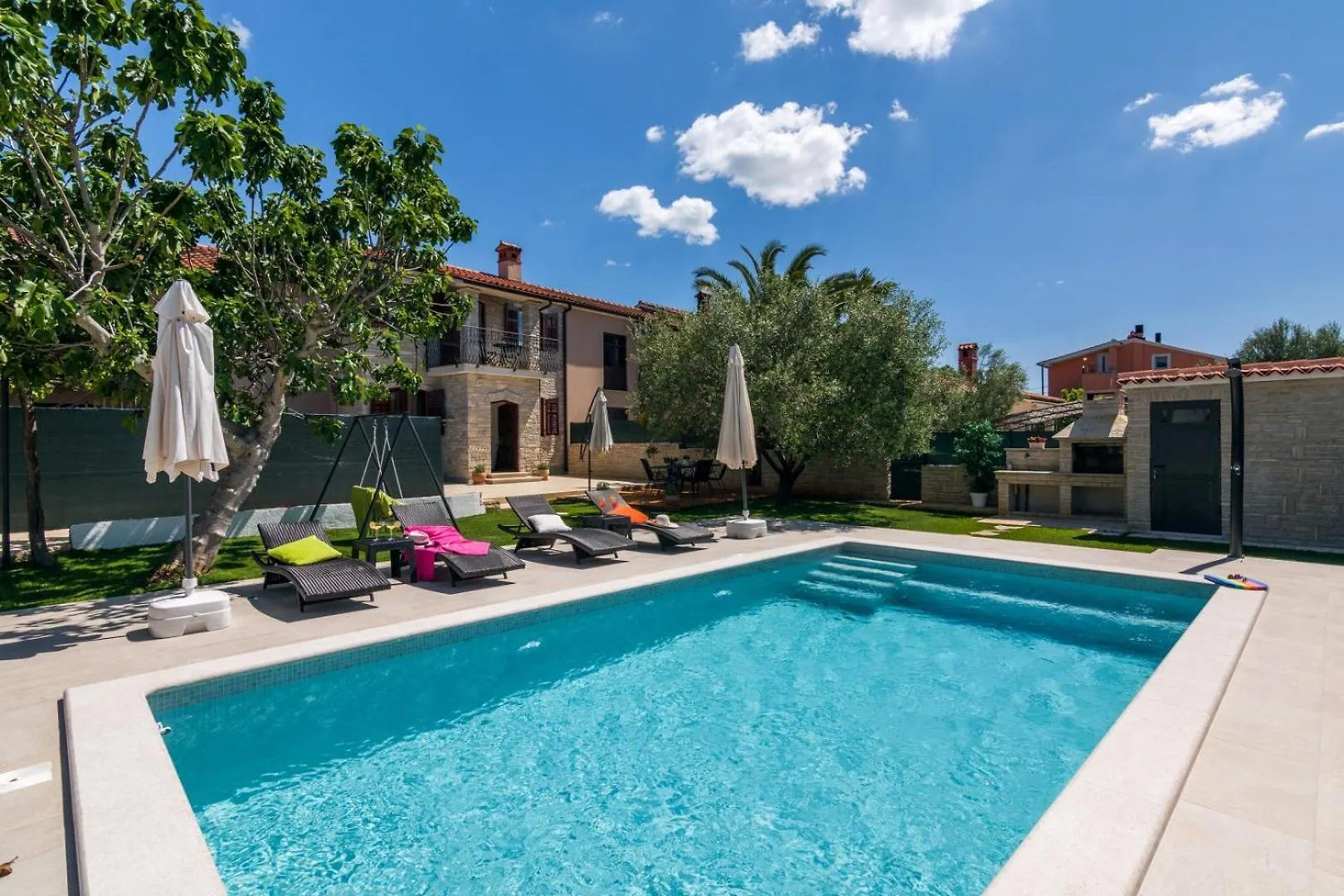 Villa Pietra For 6 People Near Fazana With Sea View - Children Playground & Pet Friendly Galizana Croatia
