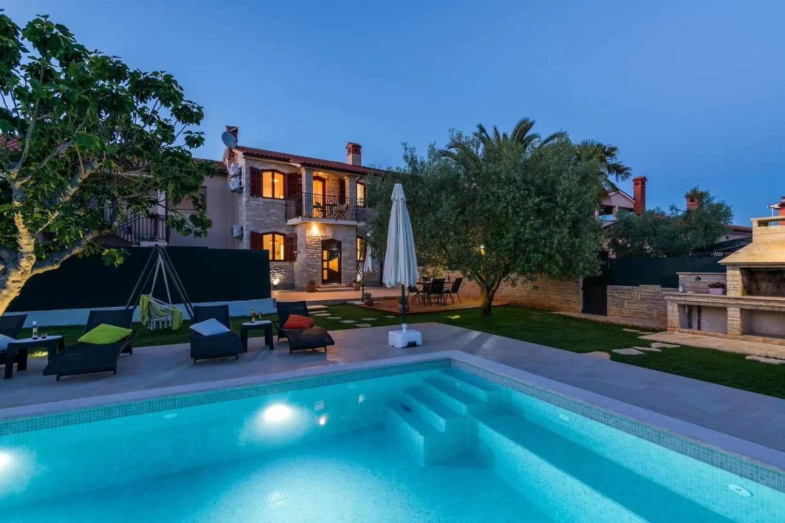 Villa Pietra For 6 People Near Fazana With Sea View - Children Playground & Pet Friendly Galizana 0*,  Croatia