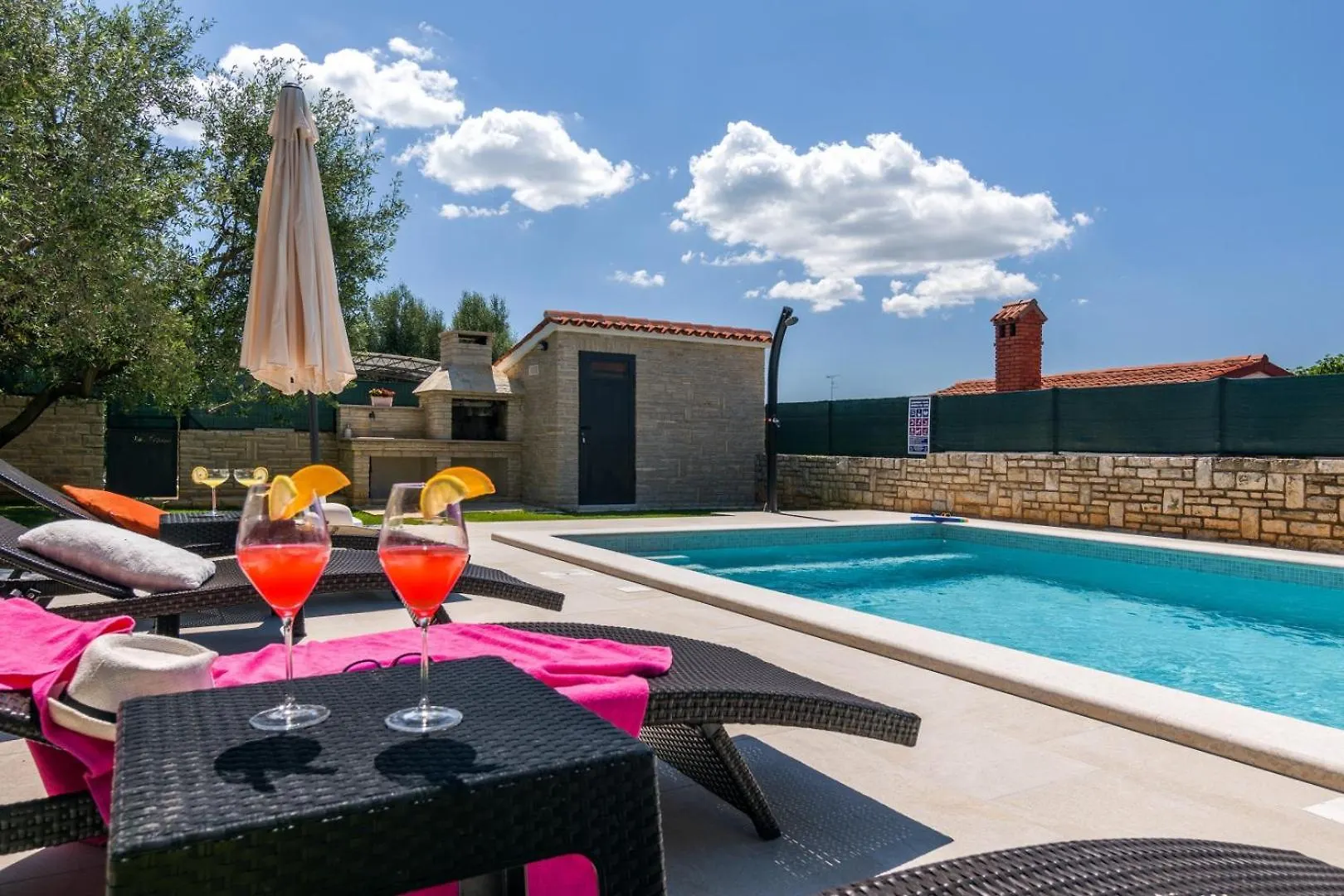 Villa Pietra For 6 People Near Fazana With Sea View - Children Playground & Pet Friendly Galizana 0*,